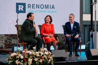 Jiřina Nepalová a Henrich Ihnát při diskusi na oslavě 25 let výročí RENOMIA na Slovensku